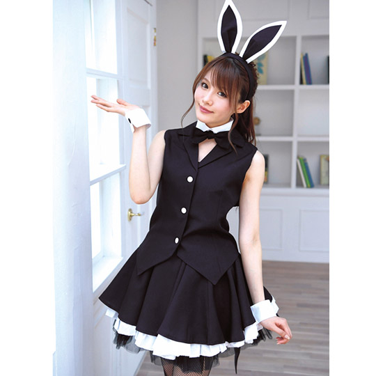 Minami Aizawas Favorite Costume Party Bunny