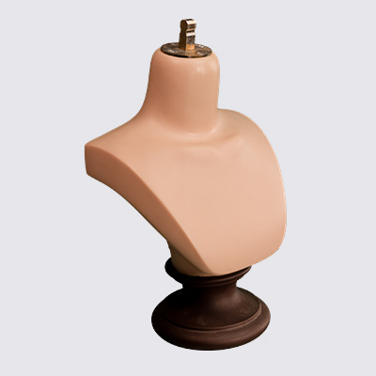 Love Doll Display Torso with Pin - Head storage stand - Kanojo Toys