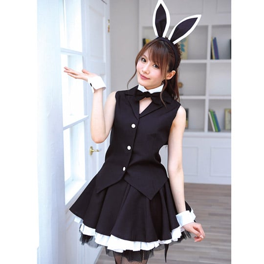 Minami Aizawa's Favorite Costume Party Bunny - Sexy bunny waitress costume - Kanojo Toys