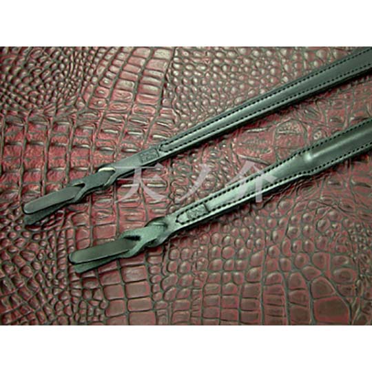 Shot GII Split-End Leather Flogger M Size - Premium BDSM whip - Kanojo Toys