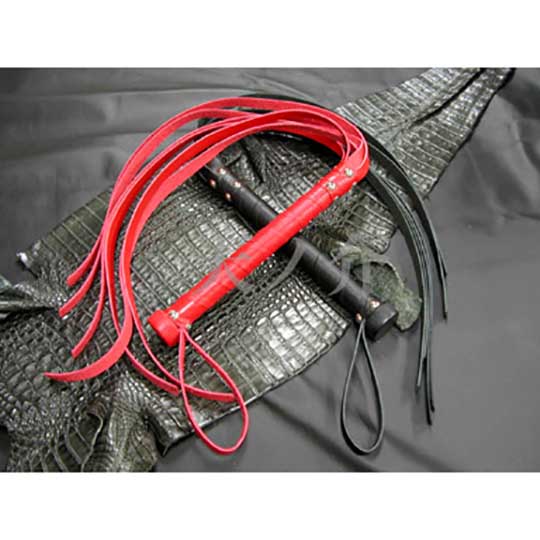 Tennosuke Six-Strand Leather Flogger - Premium BDSM flail - Kanojo Toys